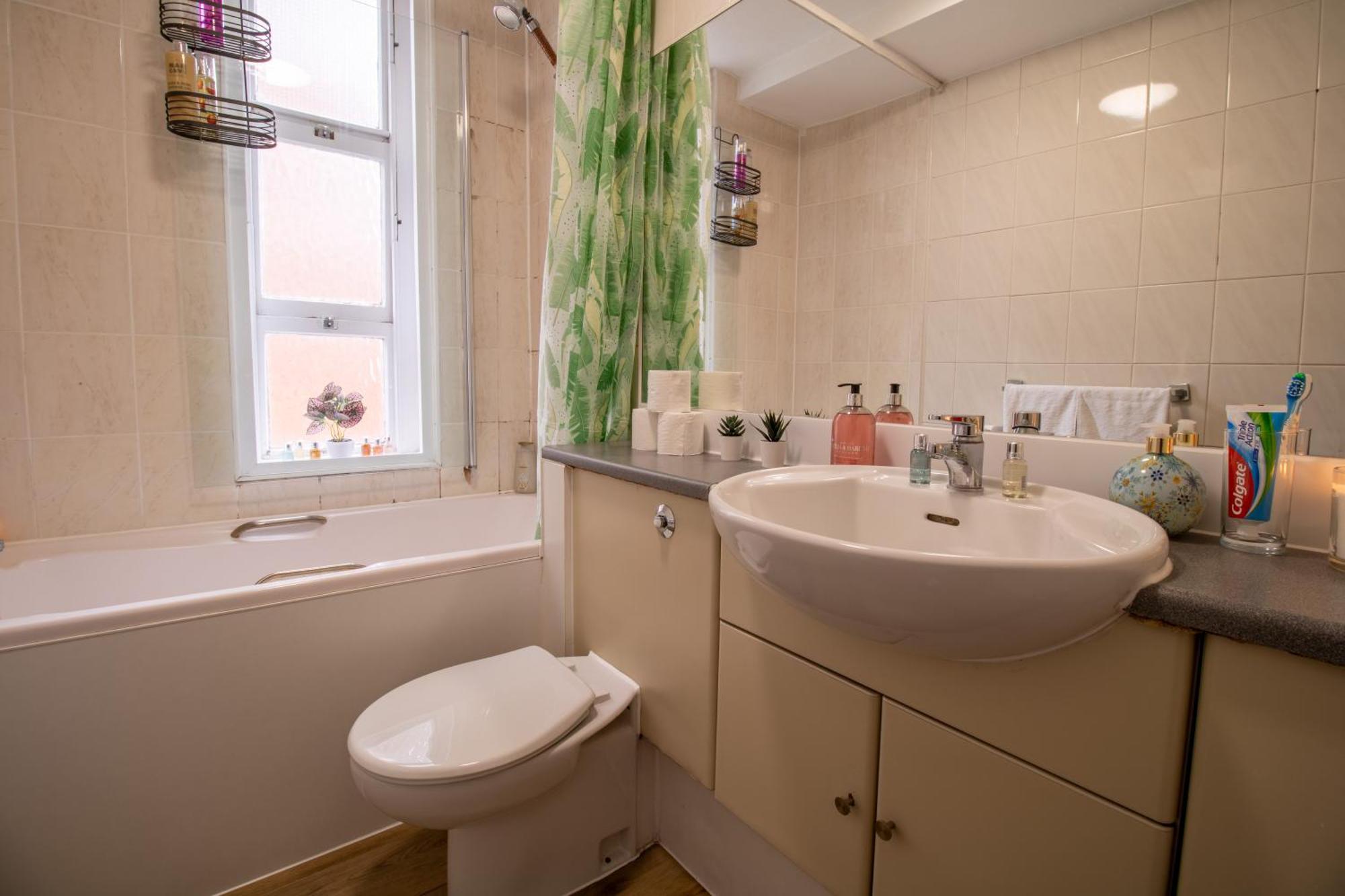 Cosy 2-Bedroom Apartment In Mayfair 8Cb - 4Th Floor No Elevator London Exterior photo