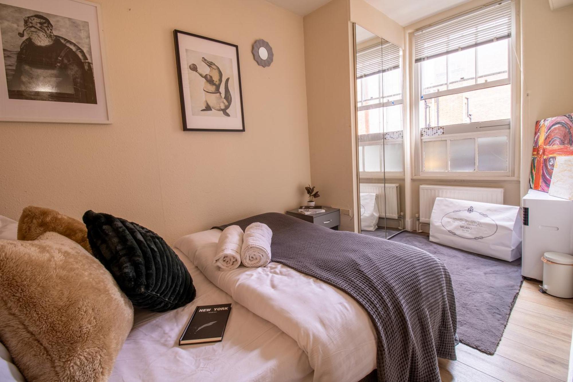 Cosy 2-Bedroom Apartment In Mayfair 8Cb - 4Th Floor No Elevator London Exterior photo