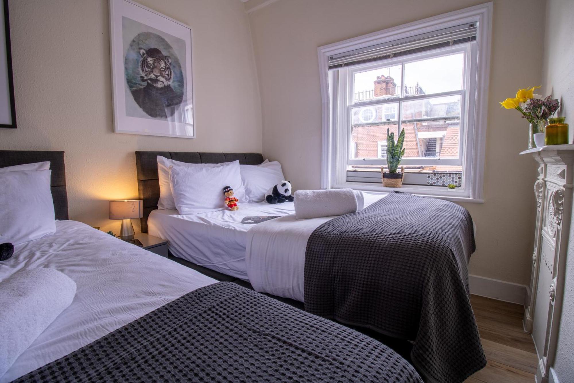 Cosy 2-Bedroom Apartment In Mayfair 8Cb - 4Th Floor No Elevator London Exterior photo